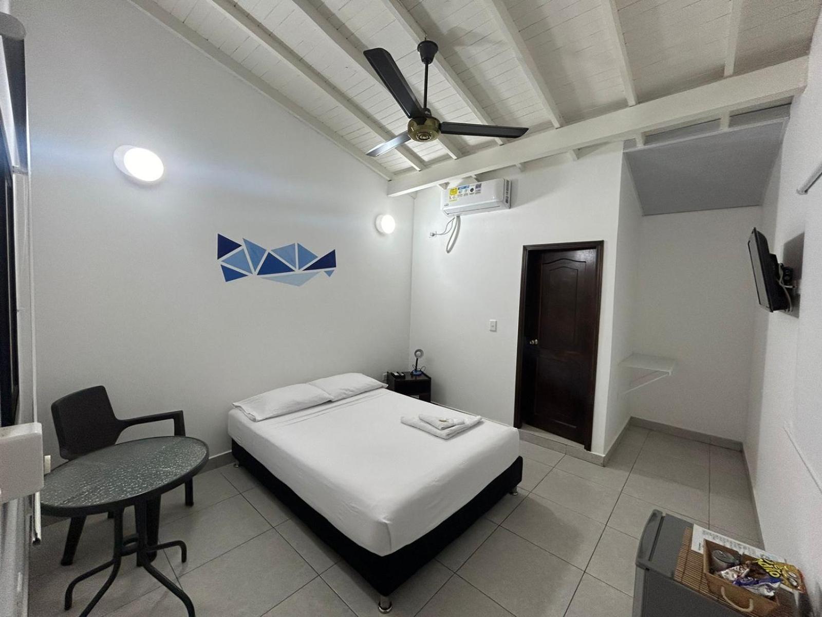 Hotel Puerto Azul Puerto Berrio Extérieur photo
