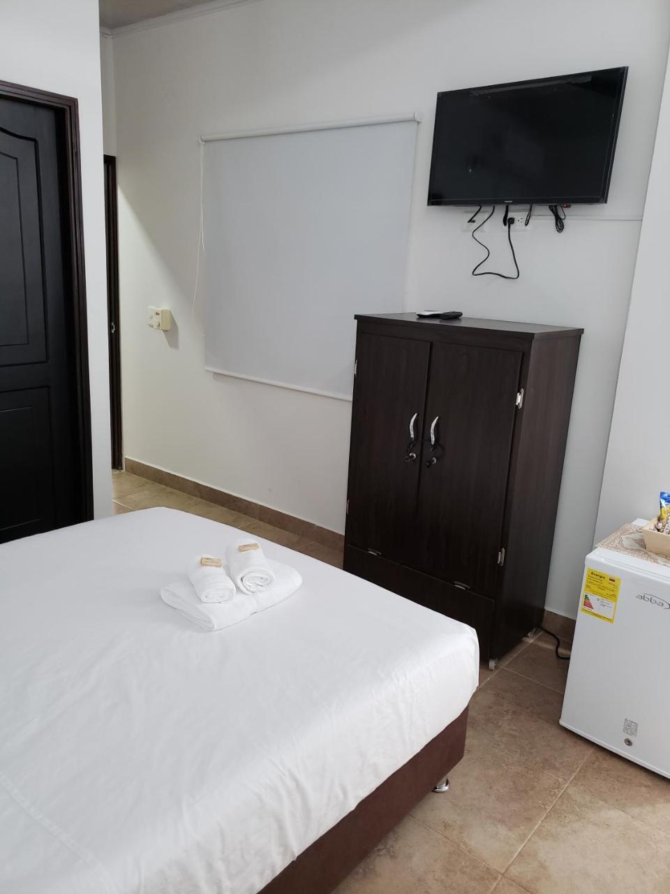 Hotel Puerto Azul Puerto Berrio Extérieur photo